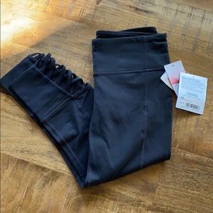 🖤 Athleta Black Capri Tight Size XS NWT!